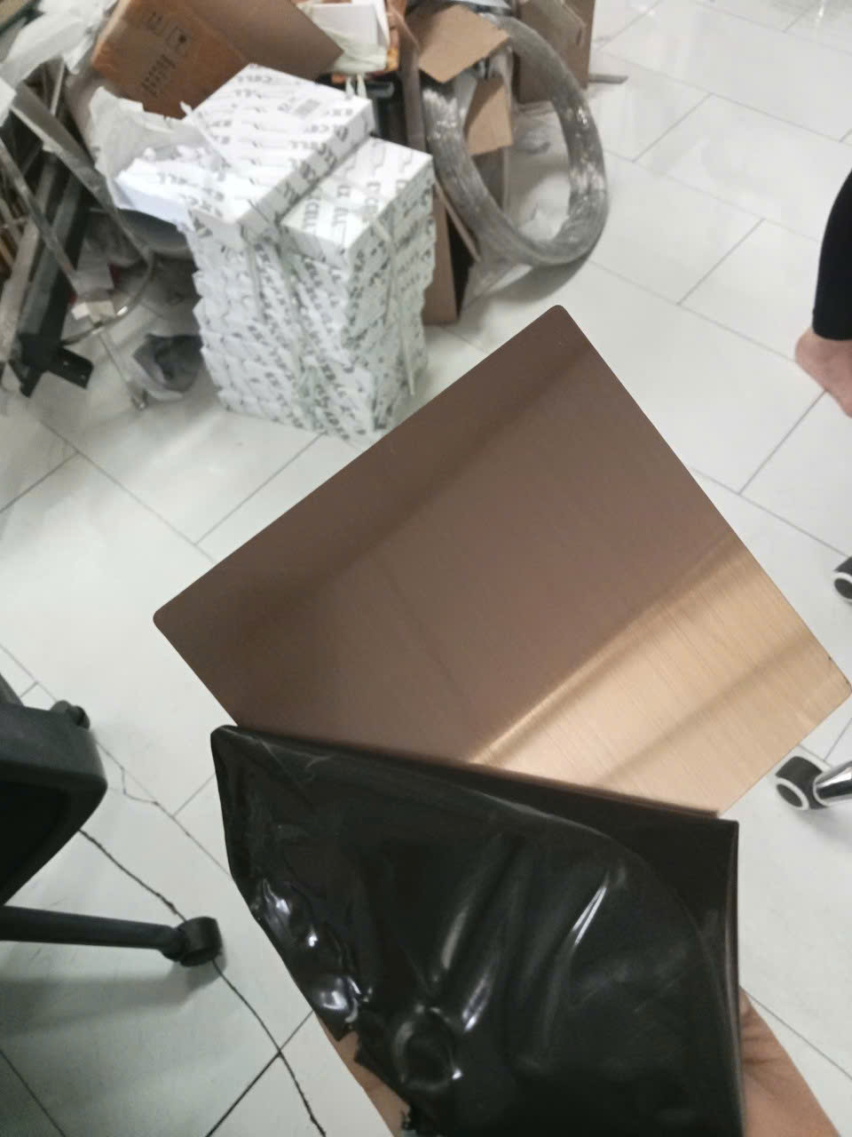 nẹp inox màu vàng hồng xước